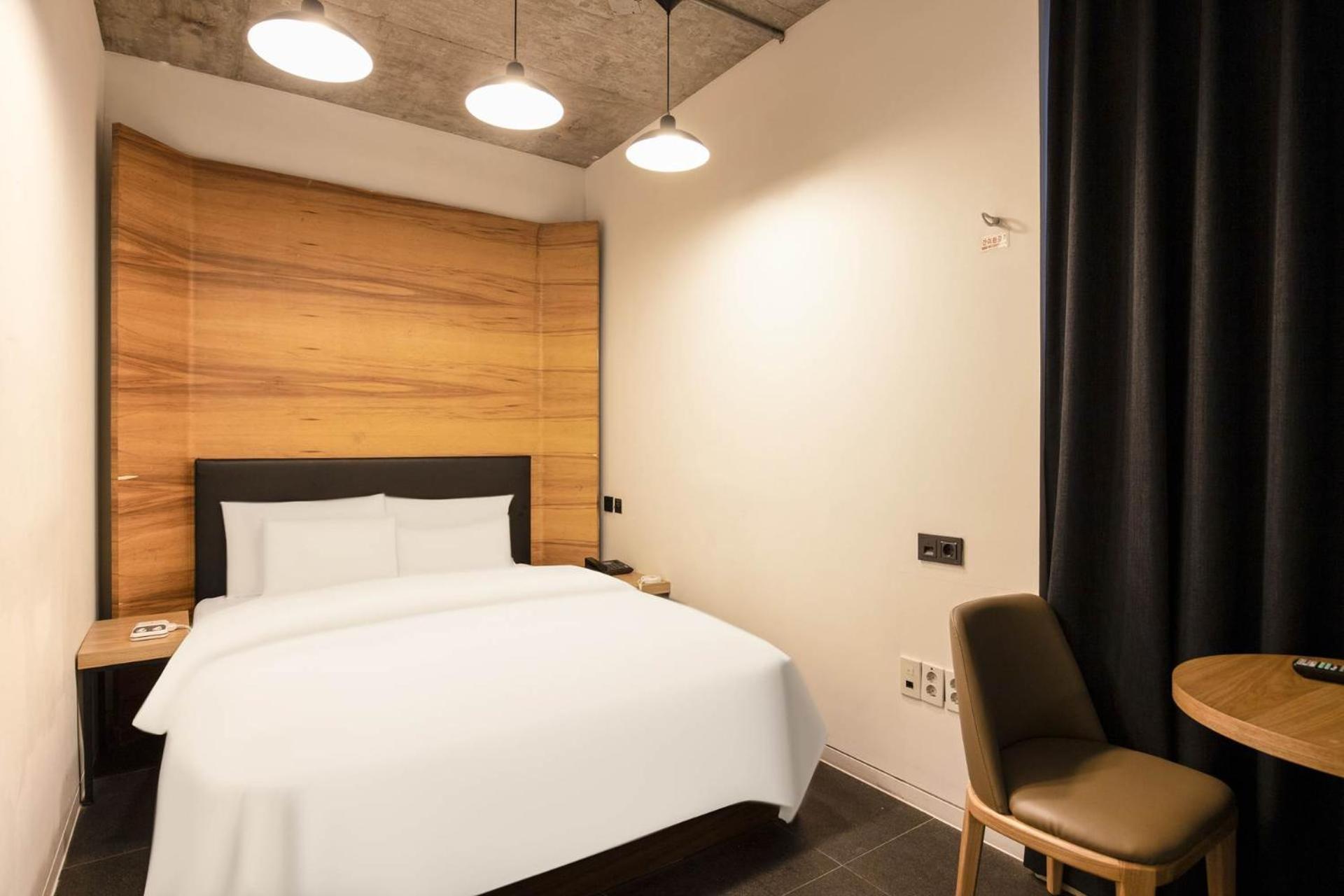Khách sạn The Designers Jongro 3*